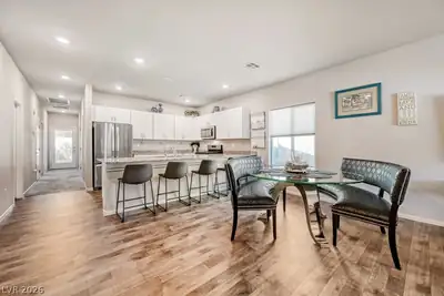 4352 Meadow Glade Avenue, North Las Vegas, NV 89084 Dining Area