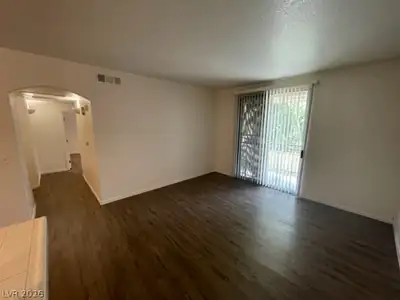 1830 North Buffalo Drive 2082 Living Room