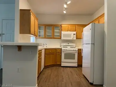 1830 North Buffalo Drive 2082 Kitchen