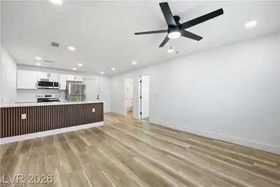 488 Albert Avenue 4 