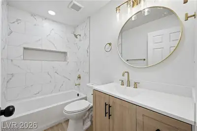 488 Albert Avenue 4 