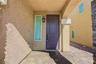 10421 Lorca Major Street Entry