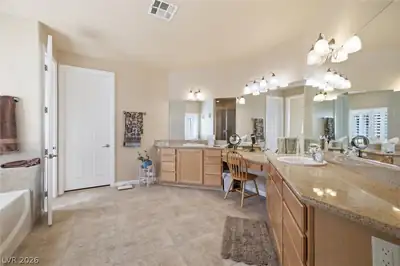 4940 Stubblefield Drive Primary Bathroom