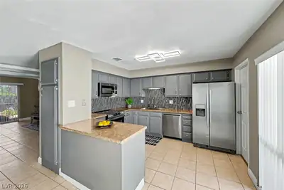 572 Willow Green Drive Las Vegas, NV 89169