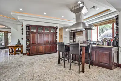 2 Sardana Court Kitchen