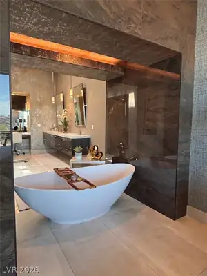 467 Serenity Point Drive Primary Bathroom