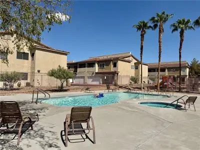 62 Blue Beak Way Pool