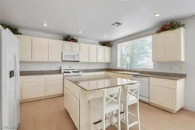 356 Lakewood Garden Drive, Las Vegas, NV 89148 Kitchen