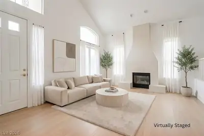 356 Lakewood Garden Drive, Las Vegas, NV 89148 Living Room