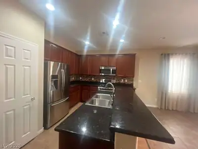 9763 White Lilac Street Kitchen