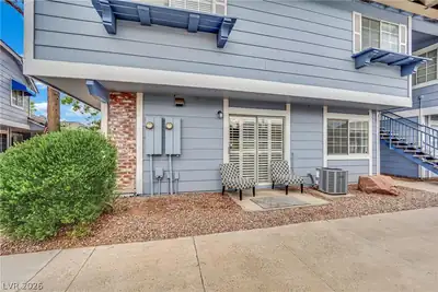 5340 Rod Court 102 Patio
