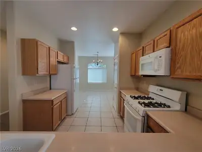 3593 AUSTRALIAN CLOUD Drive 0 Kitchen