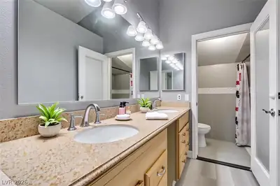 3222 East Oquendo Road Primary Bathroom