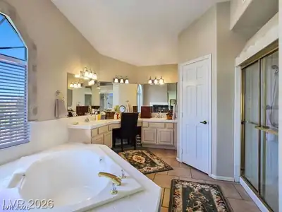 5396 Painted Sunrise Drive, Las Vegas, NV 89149 Primary Bathroom