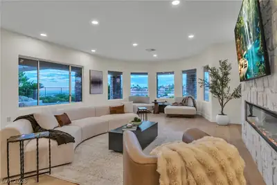 2734 Cherrydale Falls Drive Henderson, NV 89052
