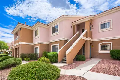 401 Amber Pine Street 103 Las Vegas, NV 89144