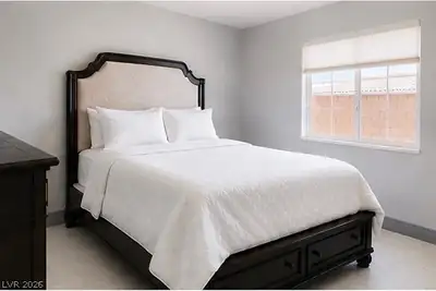 908 Rhyolite Terrace Bedroom