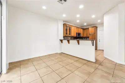 9158 WHITE ROCK PEAK Street Dining Area