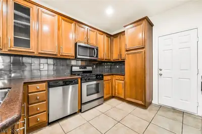 9158 WHITE ROCK PEAK Street Kitchen