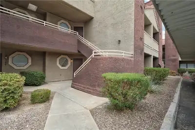 5008 South Rainbow Boulevard 105, Las Vegas