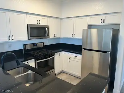 1401 Seward Street 201 Kitchen