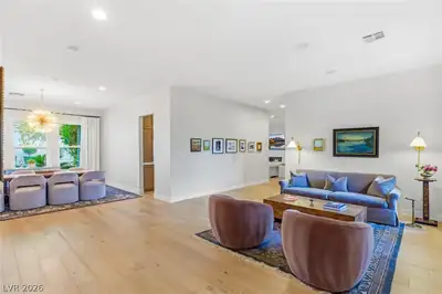 10817 BERINGER Drive Living Room