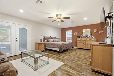 6191 Lindell Road Primary Bedroom