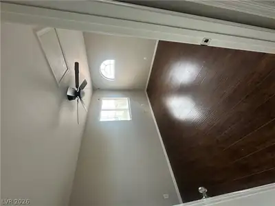 229 Paradise Bird Street Bedroom