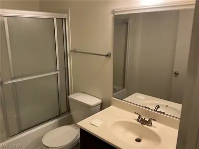 5175 Caliente Street 122 Bathroom