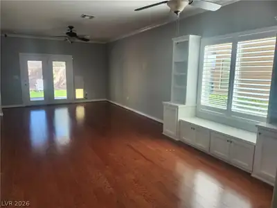 2312 Willow Wren Drive Living Room
