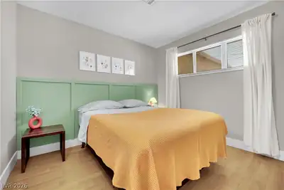 805 North 19th Street Bedroom