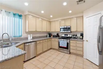 3056 Yankee Clipper Drive Kitchen