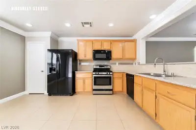 7225 Neches Avenue Kitchen