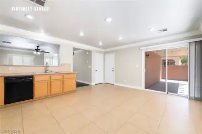 7225 Neches Avenue Dining Area