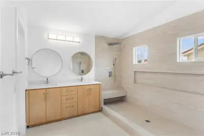 5225 Chilie Verde Drive Primary Bathroom