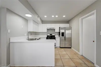 6809 Accent Court Kitchen