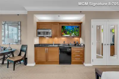 135 East Harmon Avenue 805 Kitchen