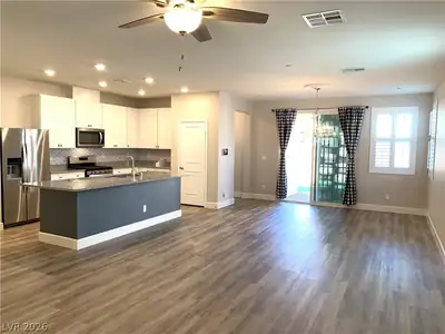 2944 Capobella Avenue 