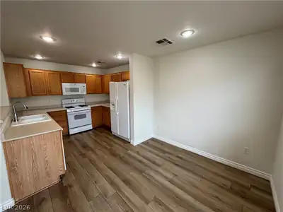 9324 Aventurine Court Kitchen