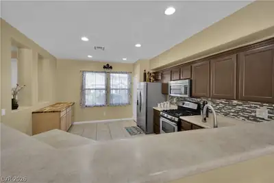 3619 Prairie Orchid Avenue Kitchen