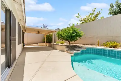 3425 Baldoyle Lane Patio