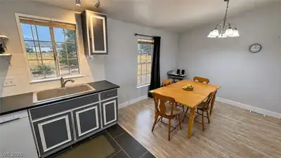 4080 West Prospector Lane Kitchen