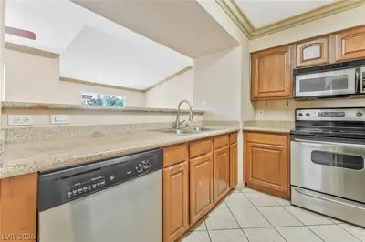 1150 North Buffalo Drive 2028, Las Vegas, NV 89128 Kitchen