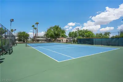 4734 Roberta Street 4 Tennis Court