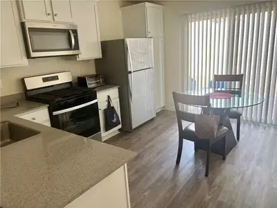2780 Predator Place Kitchen