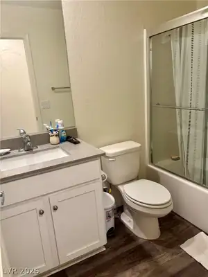 2780 Predator Place Bathroom