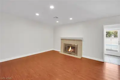 8136 Spur Court 