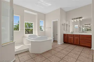 7308 Buttons Ridge Drive Primary Bathroom