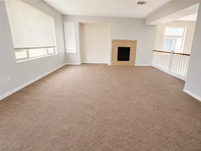 5828 Post Mountain Street Living Room