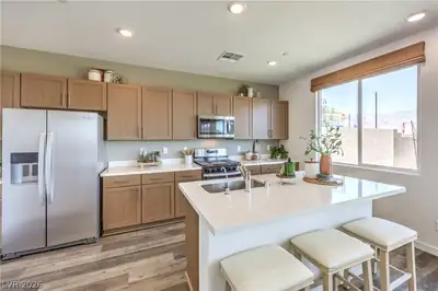 7401 BALENGER BAY Avenue Kitchen